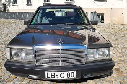 Mercedes 190
