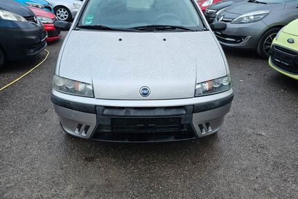 Fiat Punto 57.000 km 2.499 € Stuttgart 70376