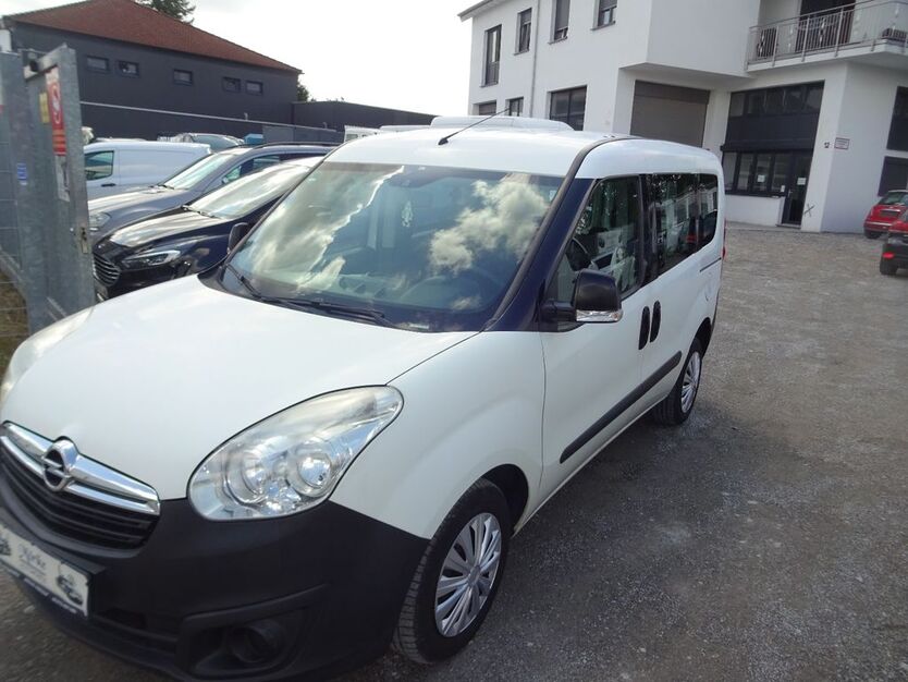 Opel Combo 208.000 km 4.850 € Waiblingen (bei Stuttgart) 71332