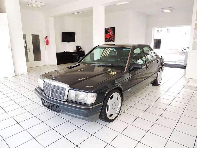 Mercedes-Benz 190 371.400 km 9.999 € Metzingen 72555