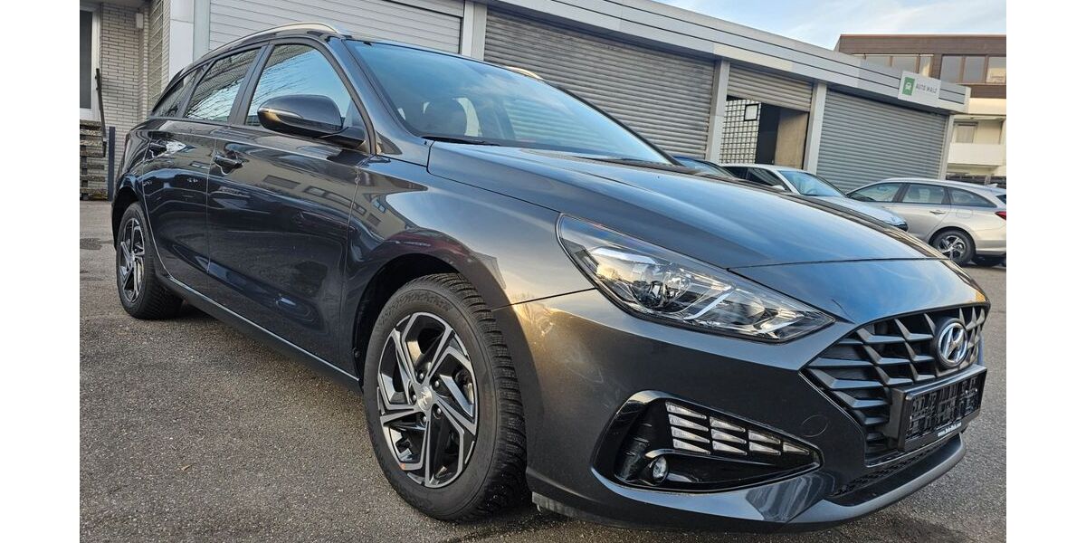 Hyundai i30 14.621 km 17.650 &euro; Leonberg 71229