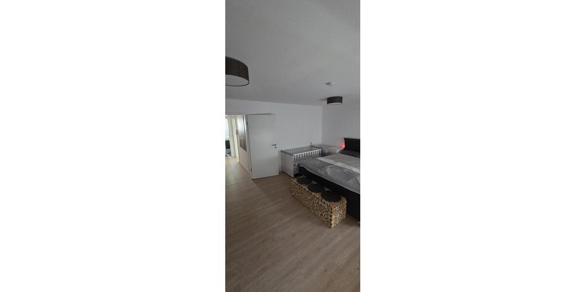 Reihenhaus Fellbach - 5 Zimmer, 127 m&sup2;, 675.000&euro; | Angebot:26961256