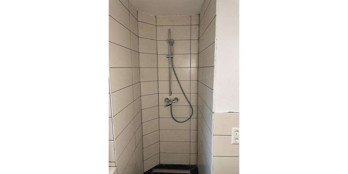 Dachgeschoßwohnung Ludwigsburg Eglosheim - 1 Zimmer, 42 m&sup2;, 900&euro; | Angebot:27604949