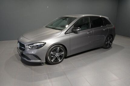 Mercedes B 220
