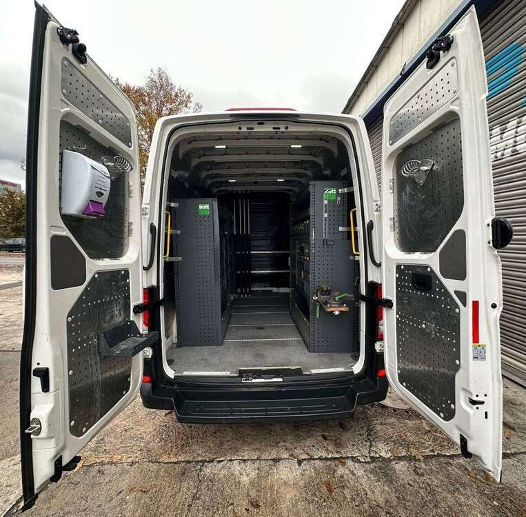 VW Crafter 72.166 km 27.490 € Sindelfingen 71065