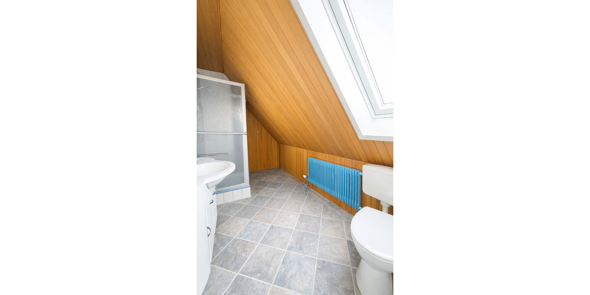 Mehrfamilienhaus, Wohnhaus Sindelfingen Maichingen - 6 Zimmer, 166 m&sup2;, 695.000&euro; | Angebot:25909364