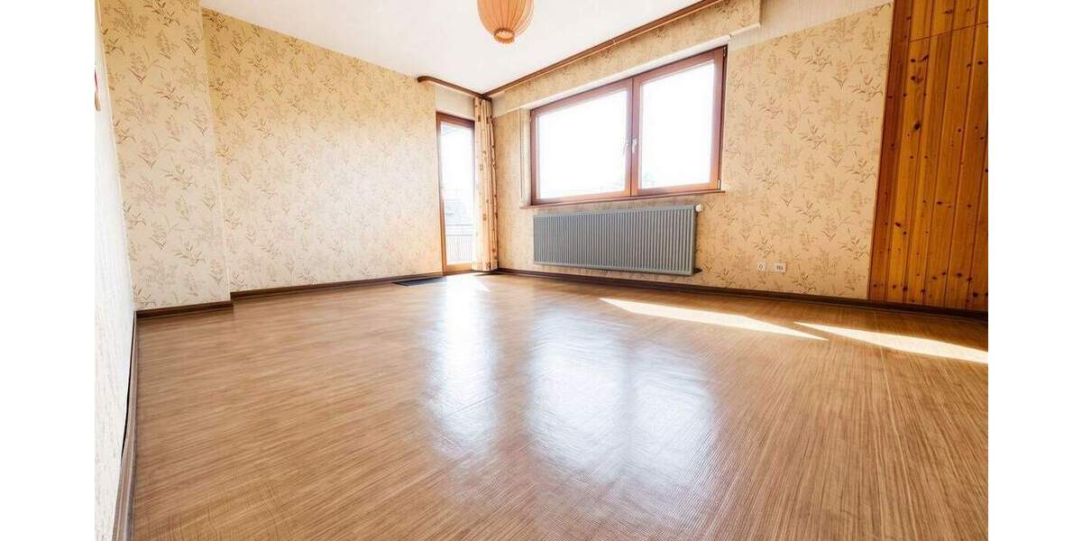 Doppelhaushälfte Sindelfingen Mitte - 5 Zimmer, 122 m&sup2;, 460.000&euro; | Angebot:25770722