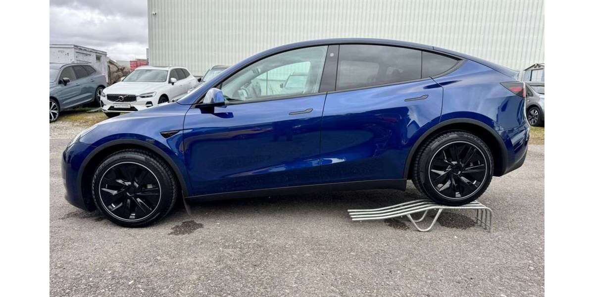 Tesla Model Y 43.078 km 38.999 &euro; Holzgerlingen 71088