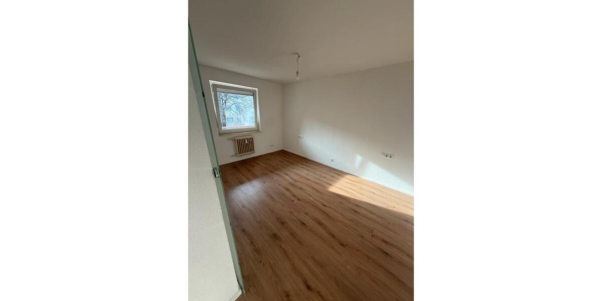 Etagenwohnung Esslingen am Neckar Brühl - 2.5 Zimmer, 55 m&sup2;, 1.250&euro; | Angebot:27608155