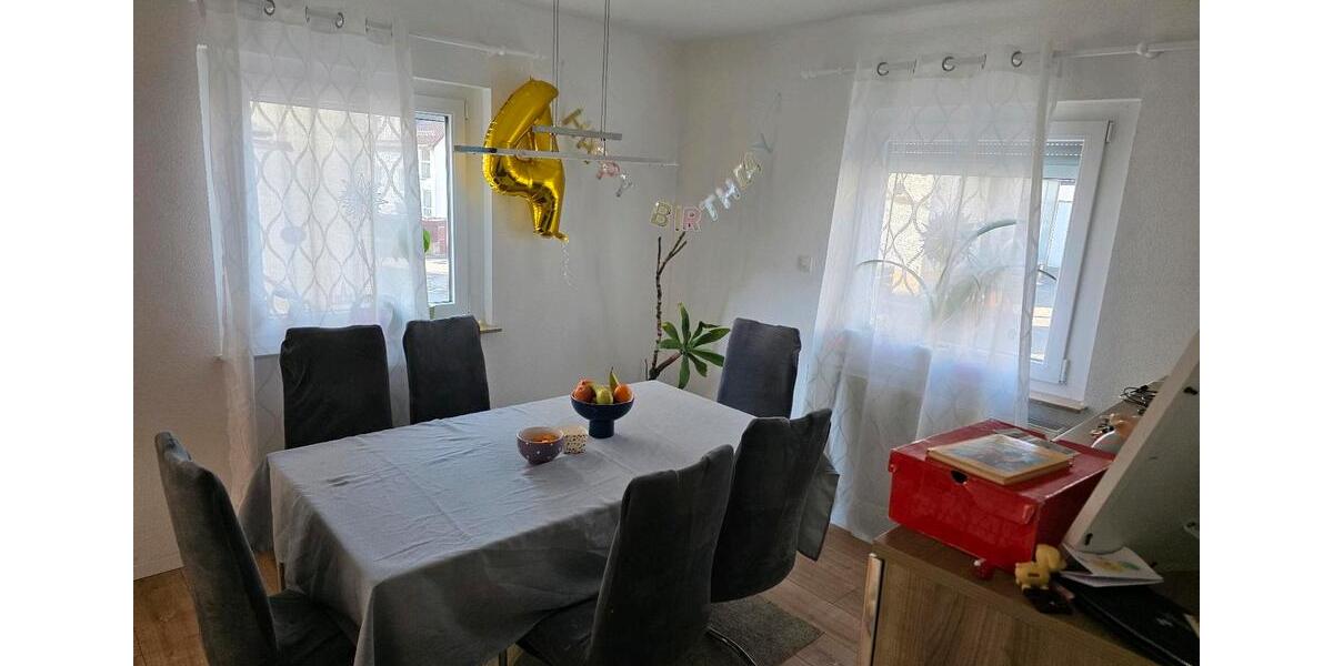 Einfamilienhaus Nufringen - 6 Zimmer, 163 m&sup2;, 2.200&euro; | Angebot:24640353