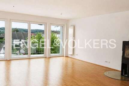 Haus Tübingen - 4 Zimmer, 137 m&sup2;, 2.250&euro; | Angebot:27110650