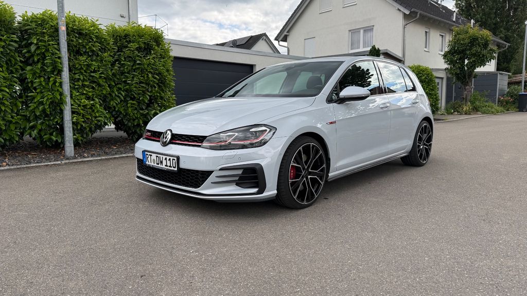 VW Golf 80.700 km 24.890 &euro; Reutlingen 72768