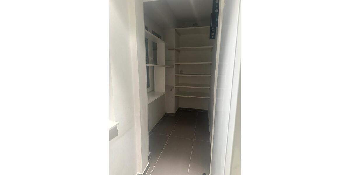 Erdgeschoßwohnung Stuttgart Lehen - 4 Zimmer, 110 m&sup2;, 790.000&euro; | Angebot:26921953