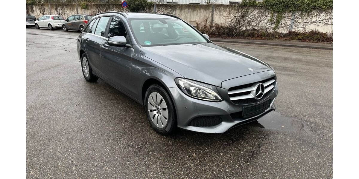 Mercedes-Benz C 220 147.000 km 15.999 &euro; Möglingen/Ludwigsburg 71696
