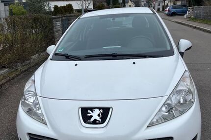 Peugeot 207 90.000 km 2.850 &euro; Renningen 71272
