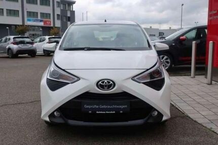 Toyota Aygo (X) 53.000 km 9.900 € Köngen 73257