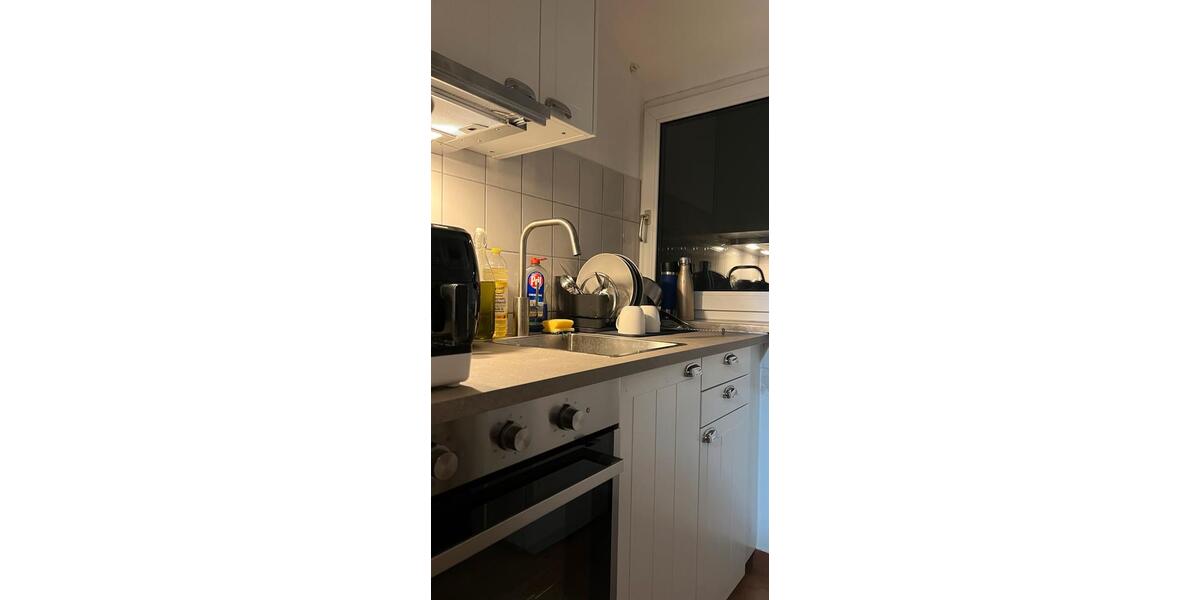 Dachgeschoßwohnung Stuttgart Stuttgart-Süd - 1 Zimmer, 13 m&sup2;, 620&euro; | Angebot:24695369