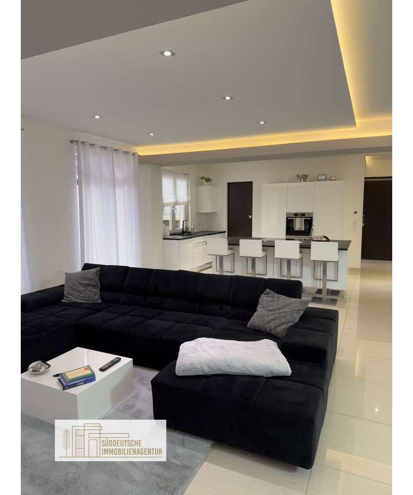Wohnung zum Kaufen in Pforzheim 589.000 € 195 m²