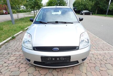 Ford Fiesta 81.500 km 3.490 &euro; Waldenbuch 71111