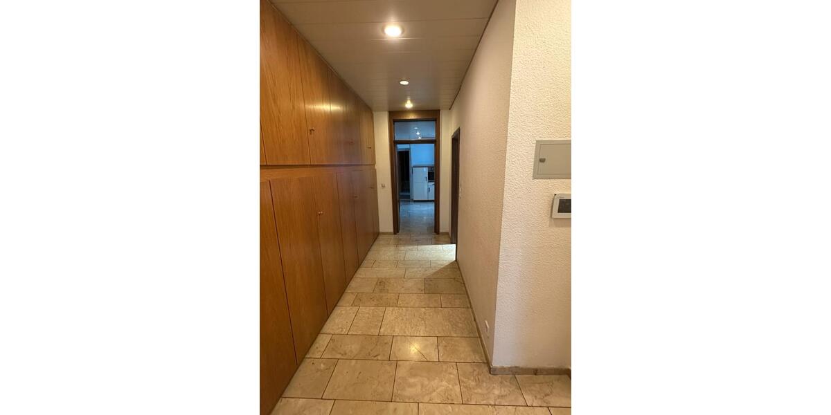 Etagenwohnung Pforzheim Eutingen - 4 Zimmer, 140 m&sup2;, 1.150&euro; | Angebot:27598166