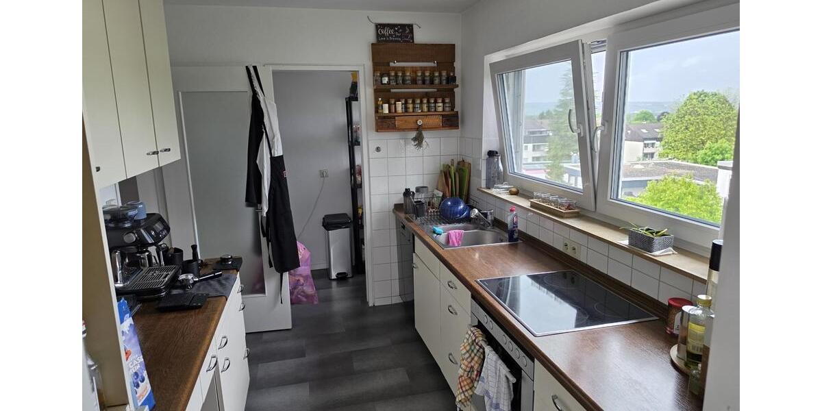 Etagenwohnung Freiberg am Neckar - 3.5 Zimmer, 105 m&sup2;, 1.200&euro; | Angebot:26462108