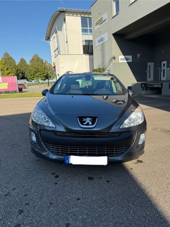 Peugeot 308 145.000 km 2.450 € Stuttgart 70565
