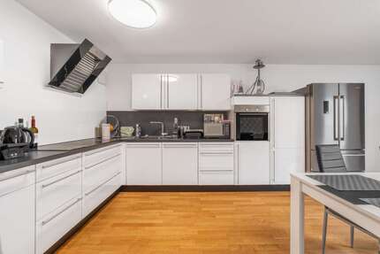 Wohnung stuttgart Lehen - 4 Zimmer, 125 m&sup2;, 2.200&euro; | Angebot:25892095