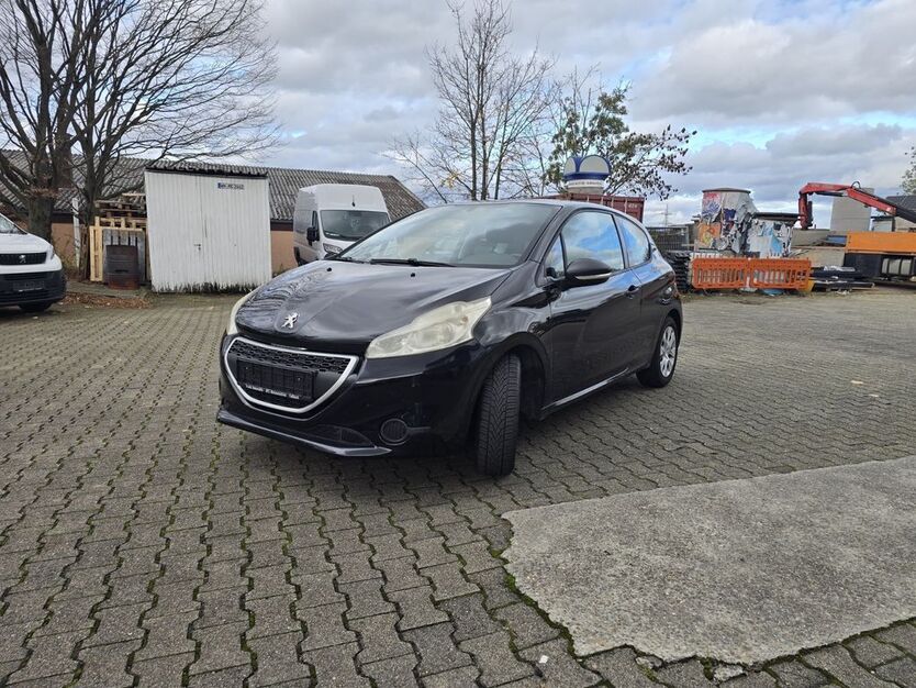 Peugeot 208 87.718 km 3.400 € Waiblingen Neustadt ( 15 km von Stuttgart ) 71336