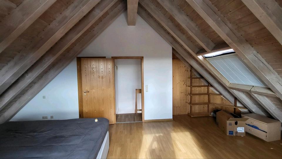 Etagenwohnung Steinenbronn - 3.5 Zimmer, 106 m&sup2;, 1.600&euro; | Angebot:26698165