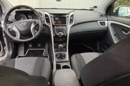 Hyundai i30 103.389 km 9.800 &euro; Illingen 75428