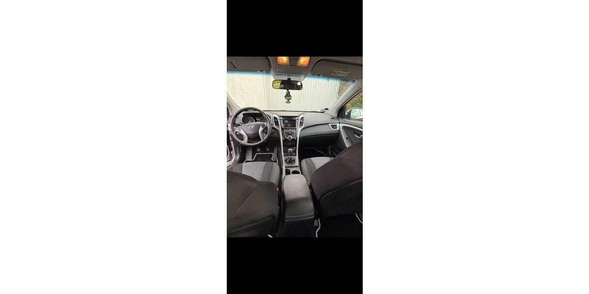 Hyundai i30 103.389 km 9.800 &euro; Illingen 75428