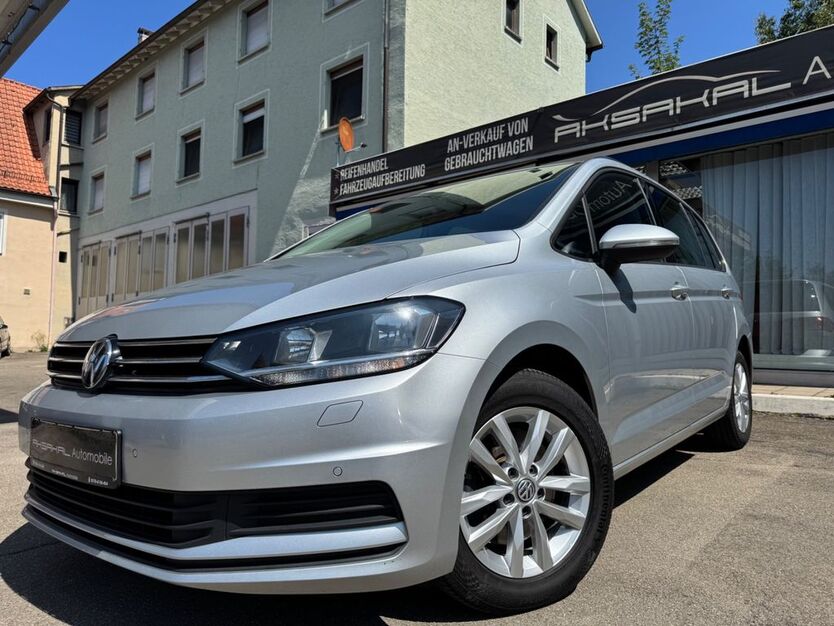 VW Touran 190.000 km 14.480 € Weil der Stadt 71263