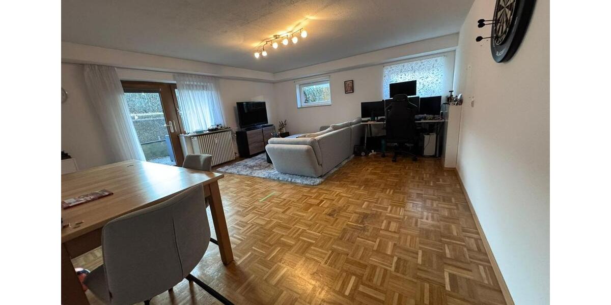 Etagenwohnung Reutlingen Altenburg - 2 Zimmer, 64 m&sup2;, 180.000&euro; | Angebot:24371377