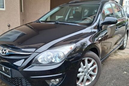 Hyundai i30 132.000 km 4.800 &euro; Stuttgart 70195