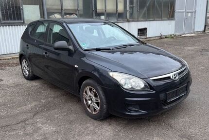 Hyundai i30 176.000 km 2.750 &euro; Mühlacker 75417