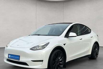 Tesla Model Y 67.566 km 36.880 &euro; Esslingen am Neckar 73730