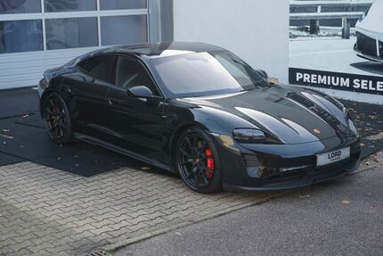 Porsche Taycan 35.800 km 75.950 € Stuttgart 70499