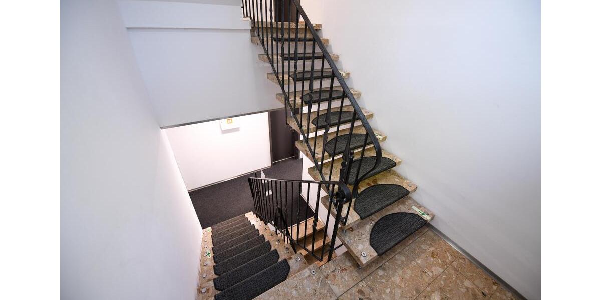 Mehrfamilienhaus, Wohnhaus Reutlingen Reutlingen-Betzingen - 18 Zimmer, 460 m&sup2;, 6.000&euro; | Angebot:24245162