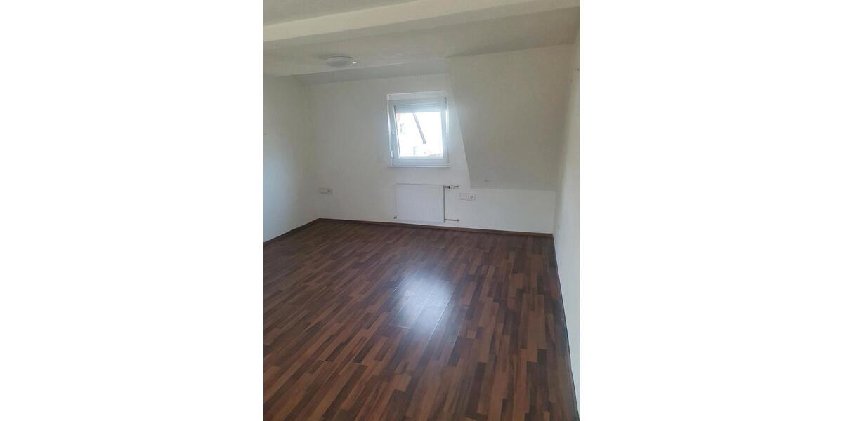 Dachgeschoßwohnung Leinfelden-Echterdingen Echterdingen - 2 Zimmer, 45 m&sup2;, 800&euro; | Angebot:25392964