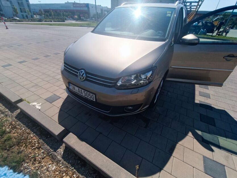 VW Touran 198.000 km 12.500 € Hildrizhausen 71157
