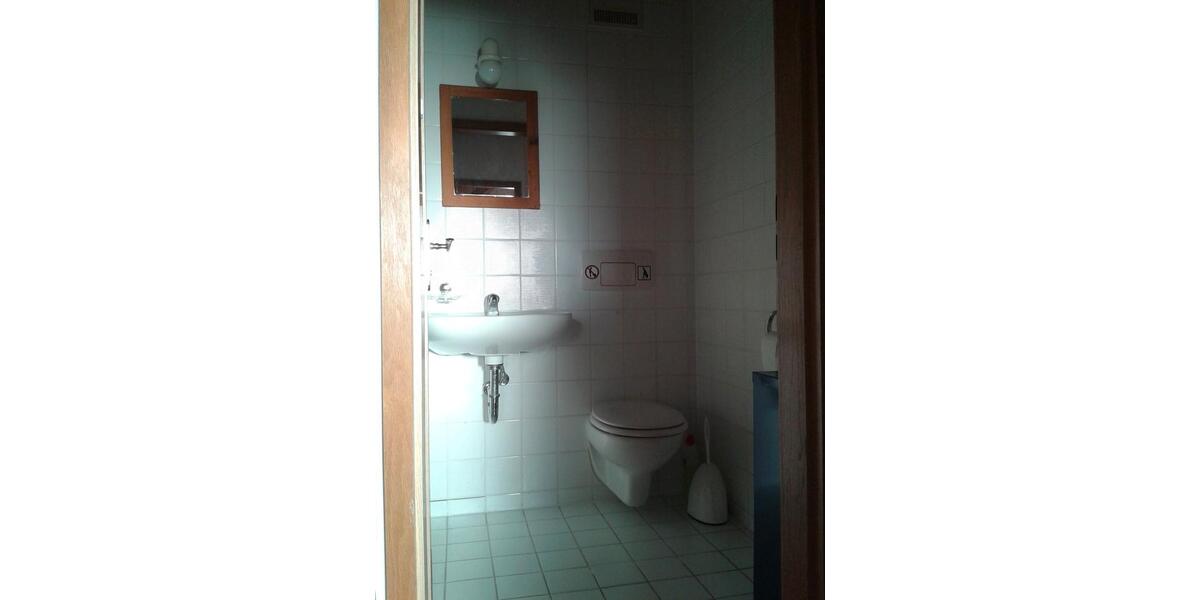 Dachgeschoßwohnung Reutlingen - 3 Zimmer, 80 m&sup2;, 1.250&euro; | Angebot:27584496