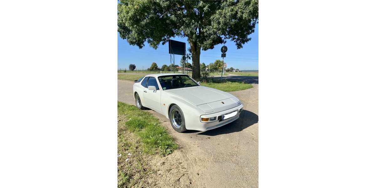 Porsche 944 104.000 km 24.999 &euro; Stuttgart 70499