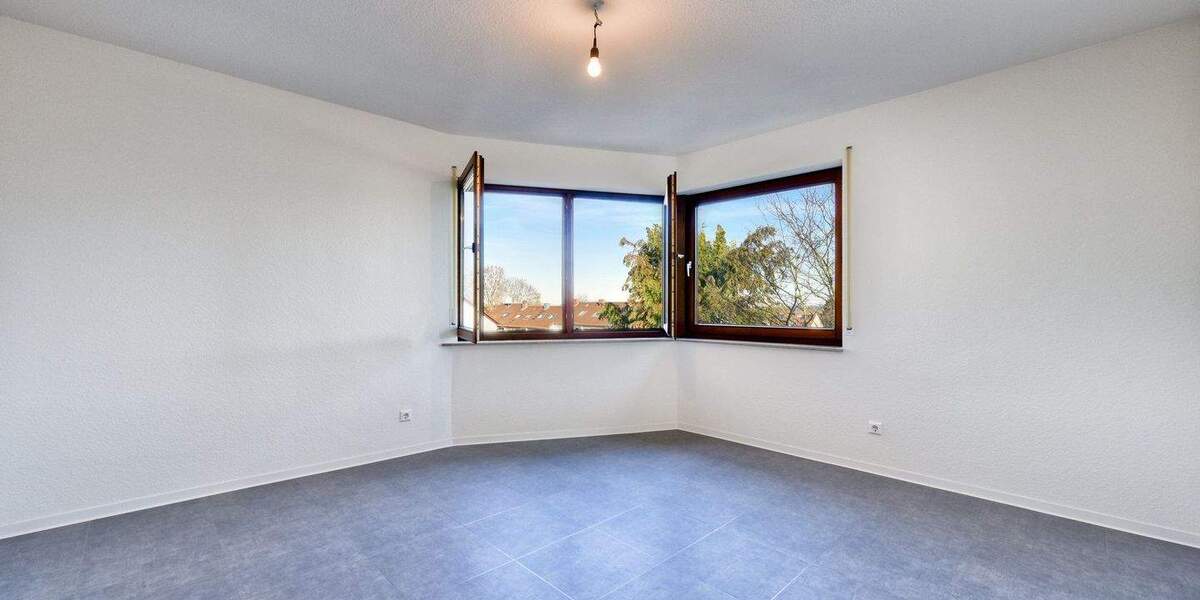 Etagenwohnung Ludwigsburg Ost - 3 Zimmer, 88 m&sup2;, 1.100&euro; | Angebot:25671013