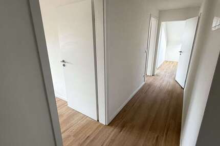 Wohnung zum Kaufen in Stuttgart 490.000 € 85 m² 5 zimmer