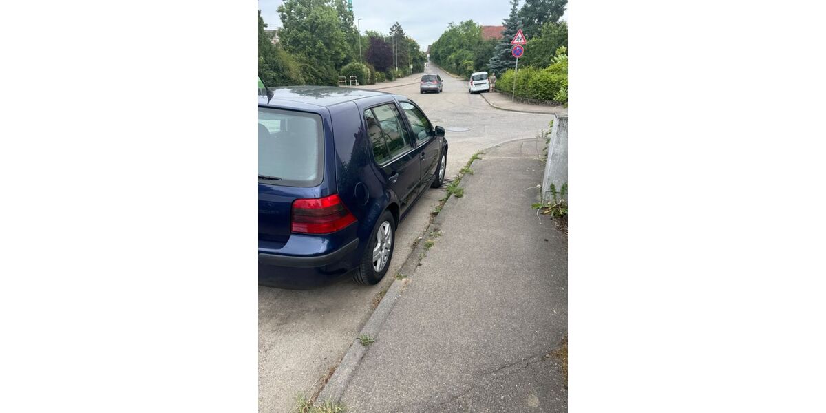 VW Golf 82.500 km 4.500 &euro; Markgröningen 71706