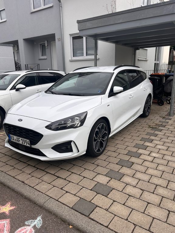 Ford Focus 113.000 km 13.500 € Gäufelden 71126
