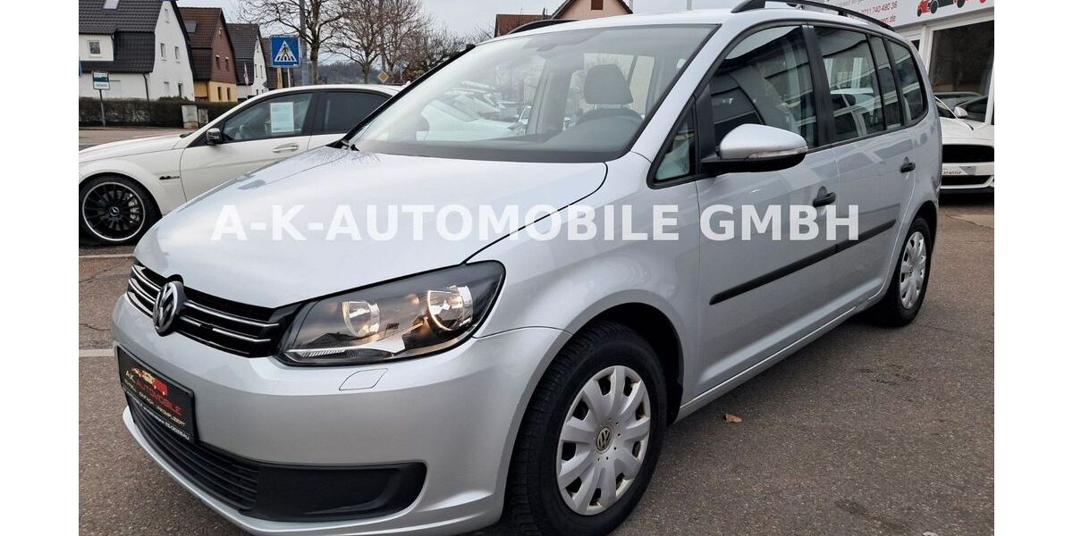 VW Touran 195.640 km 4.999 &euro; Deizisau 73779