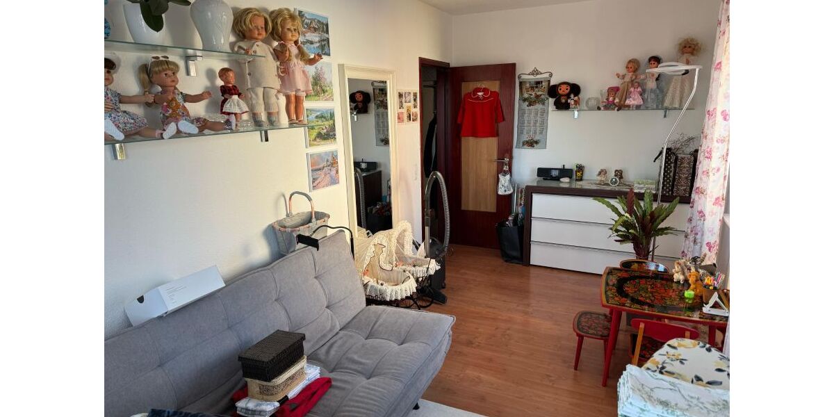 Provisionsfrei* Reiheneckhaus mit Einliegerwohnung von Privat in Herrenberg - Brahmsstraße - Reihenendhaus Herrenberg Herrenberg (Stadt) | Angebot:26973289