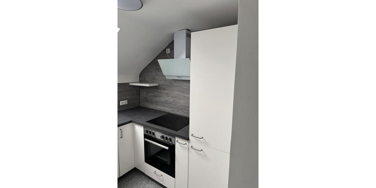 Dachgeschoßwohnung Sindelfingen - 2 Zimmer, 58 m&sup2;, 1.000&euro; | Angebot:24782144