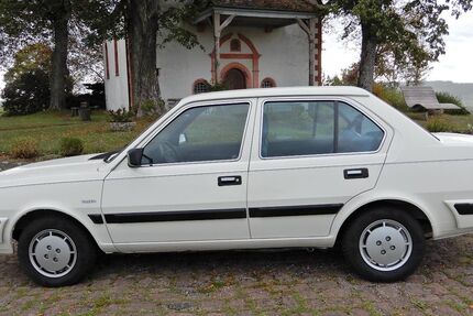 Volvo 360 11.600 km 6.900 € Bad Liebenzell 75378